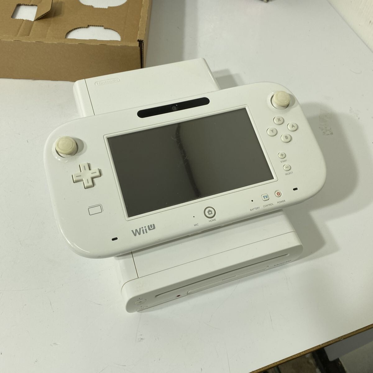 動作確認済み WiiU本体スプラトゥーンセット 32GB アミーボ欠品 AAL0910/大679/1117_画像5