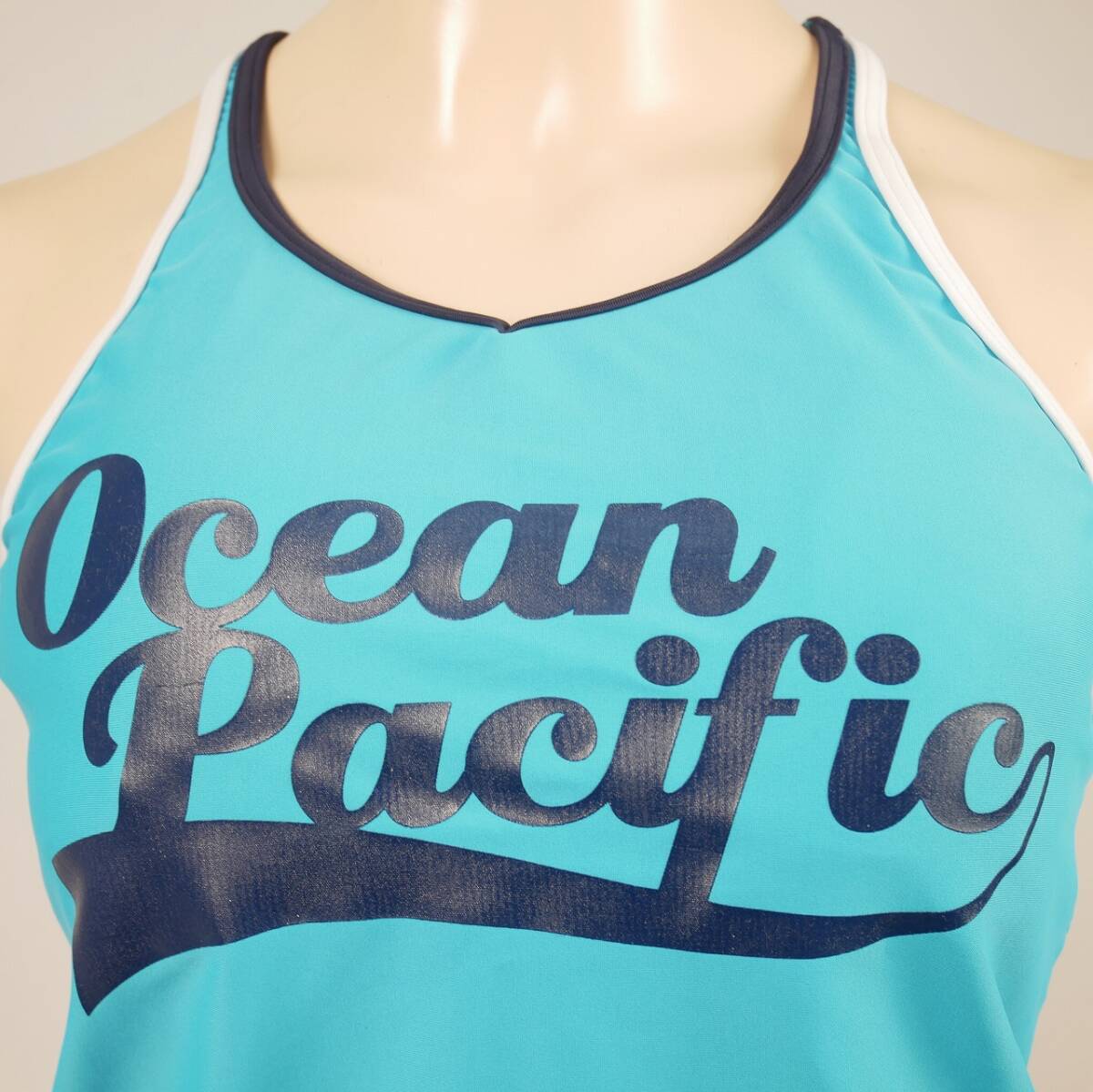 8057　美品　Ocean Pacific　レディース水着　英字プリント　セパレート水着　９Mサイズ　ブルー系　匿名配送_画像2