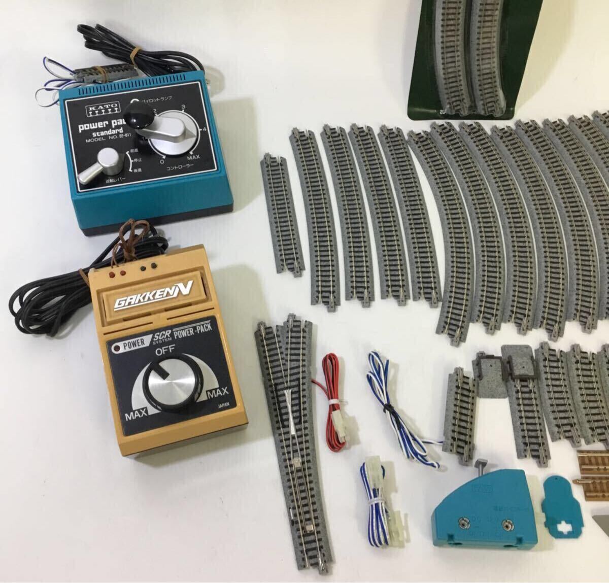 KATO 鉄道模型 パーツ パワーパック スタンダード no.22-011 電動ポイントスイッチ フィーダー線路 直線線路 曲線線路 /学研 パワーパック_画像5