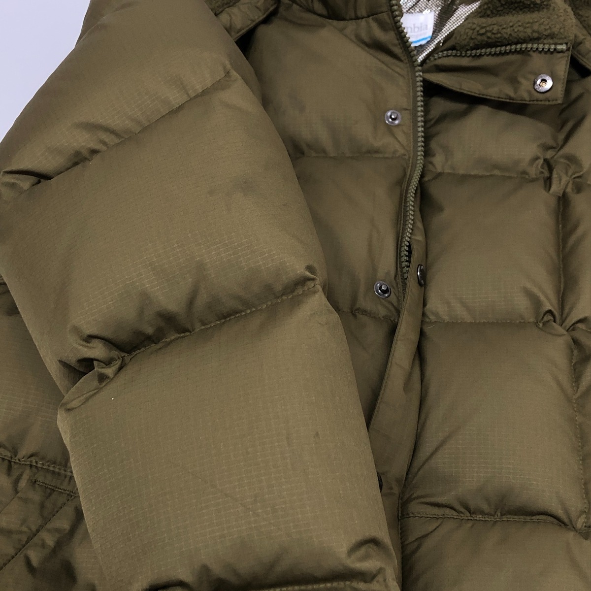 □□ Columbia コロンビア ジャケット パイクレイクフーデッドジャケット SIZE L 220WB0020 オリーブ 傷や汚れあり_画像9