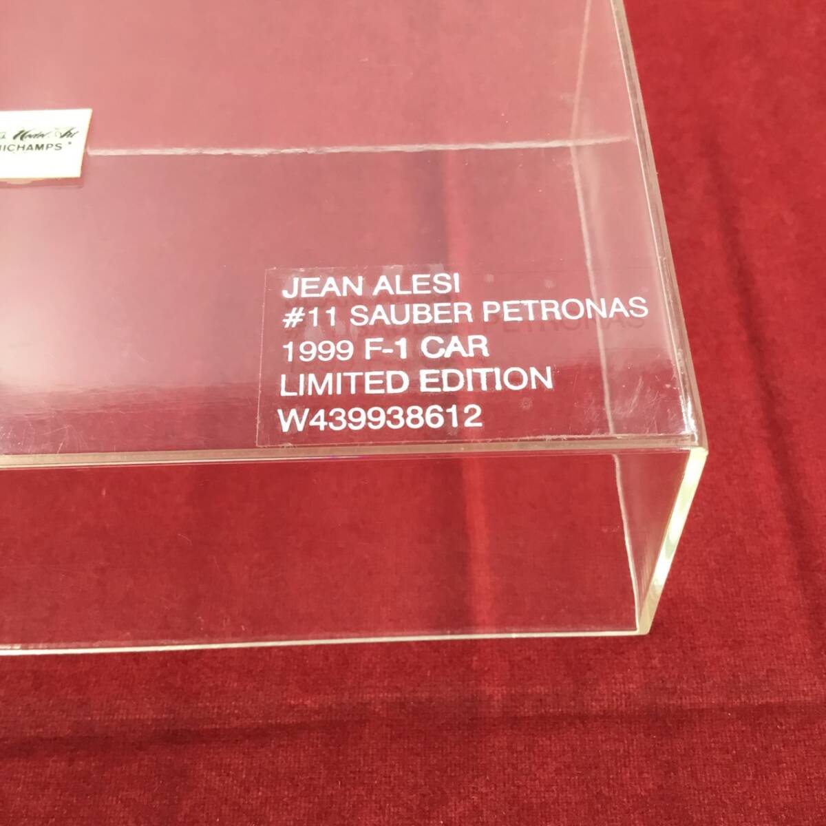 MINICHAMPS Minichamps Red Bull Zauber pe Toro nas Jean *areji Limited Edition 1/43