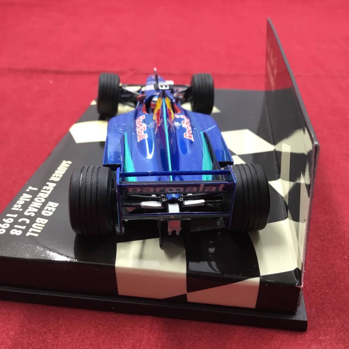 MINICHAMPS Minichamps Red Bull Zauber pe Toro nas Jean *areji Limited Edition 1/43