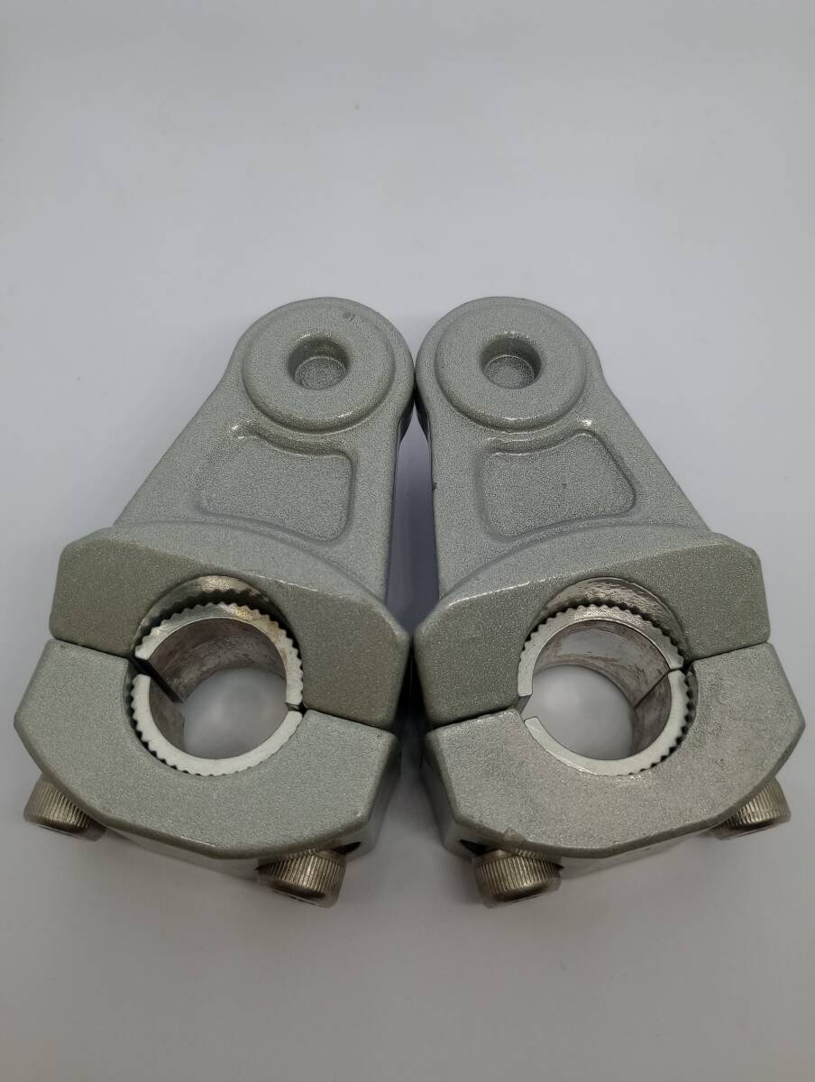 nakira バーハンドル ライザー ライズアダプター ミリバー22.2mm／ファットバー28.6mm両用 55mm移動_画像1