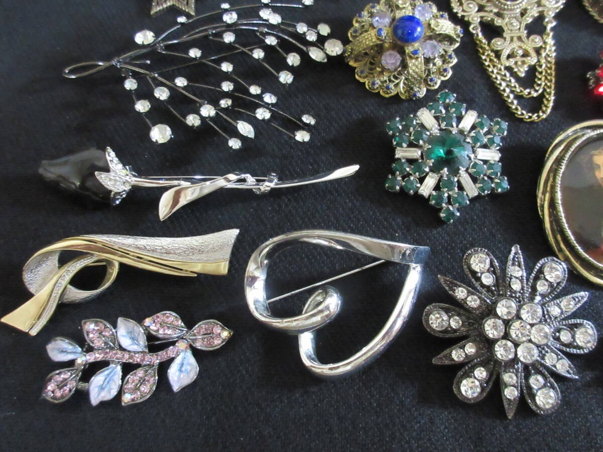 *100 иен ~[ много ] натуральный камень / цвет камень / жемчуг / стразы используя Gold × серебряный под старину дизайн различный брошь 20 позиций комплект *T-73