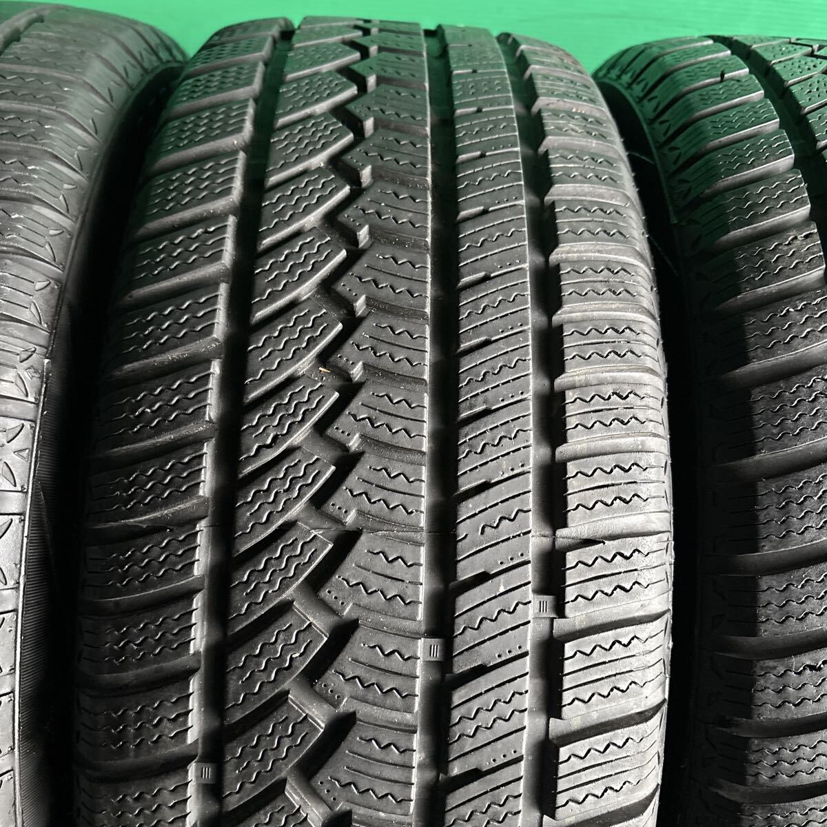 225/55R17/2022年製/HIFLY win-turi/送料無料/4本/残溝良好です!_画像4