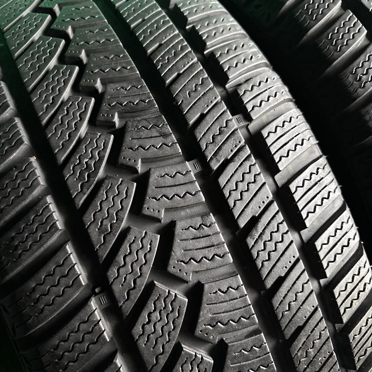 225/55R17/2022年製/HIFLY win-turi/送料無料/4本/残溝良好です!_画像9