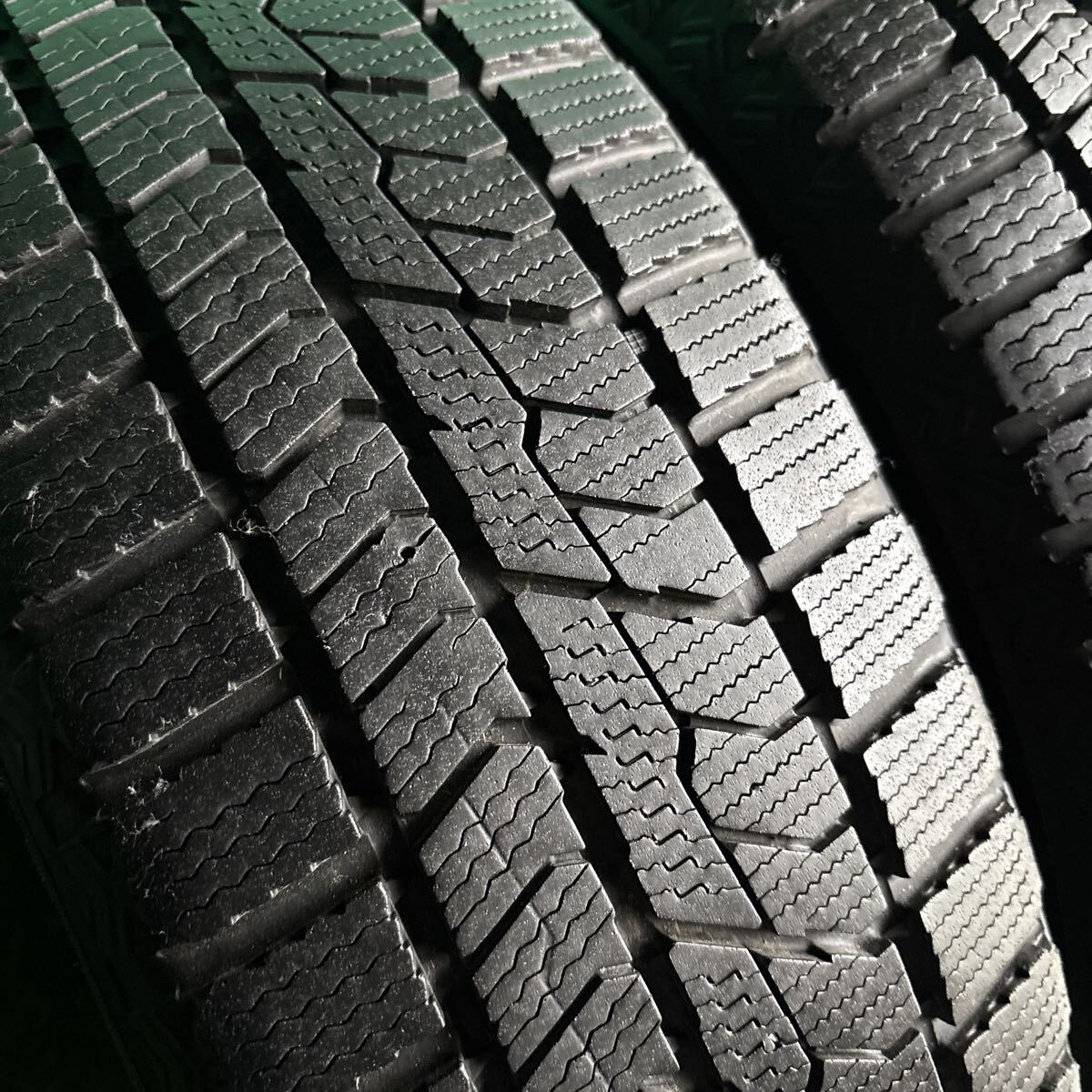 185/65R15／TOYOTIRES OBSERVE GIZ2／4本／8分やま位です／2022年製／送料無料です！_画像9