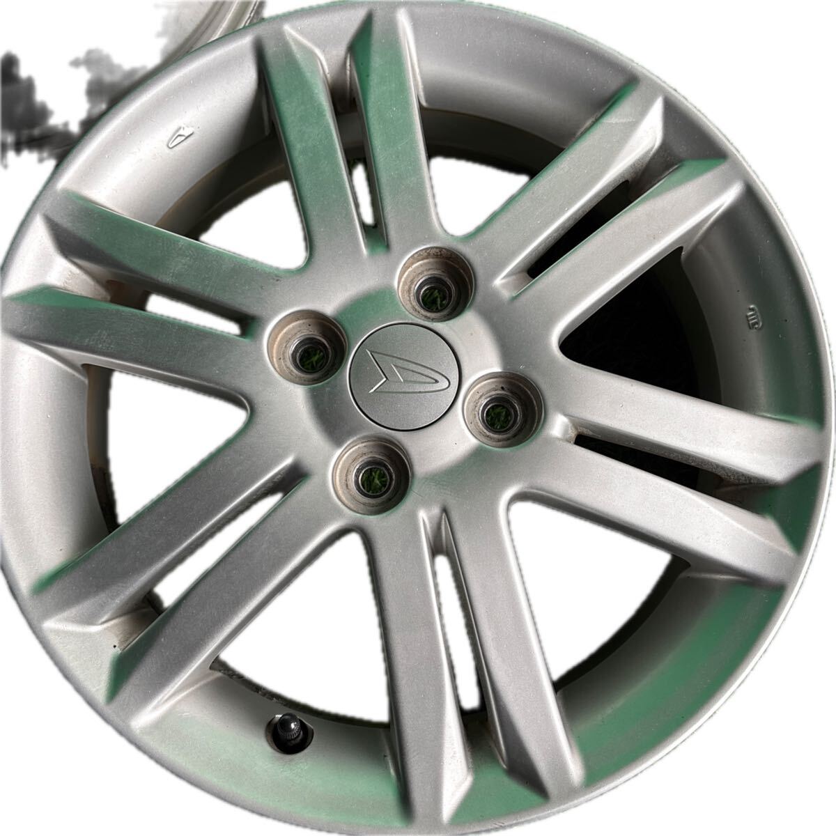 15インチ　アルミホイールのみ　ダイハツ純正　15×4.5J 45 4穴-100 4本 送料無料です！_画像2