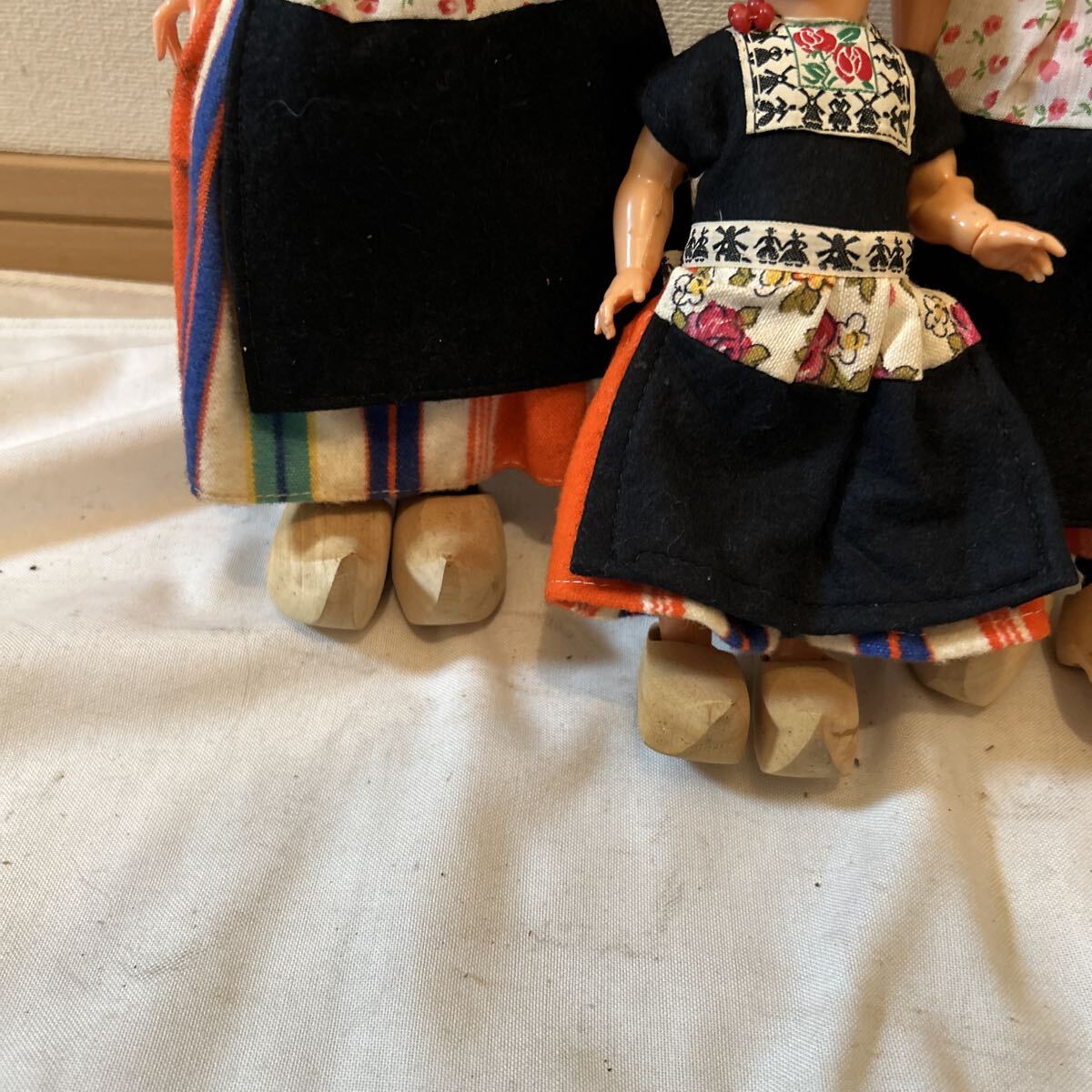 オランダ人形 3体セット 木製クロッグ（靴）付き 民族衣装 ドール ビンテージ 外国人形 アンティーク レトロ _画像5