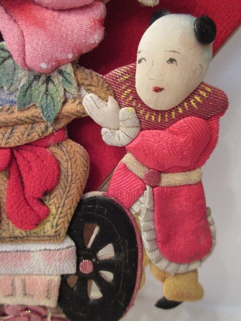 【壽】明治~大正 押絵熨斗 花籠車曳き唐子 お裁縫細工 郷土玩具 民芸品 祝い品 袱紗 花嫁暖簾 ちりめん細工_画像7