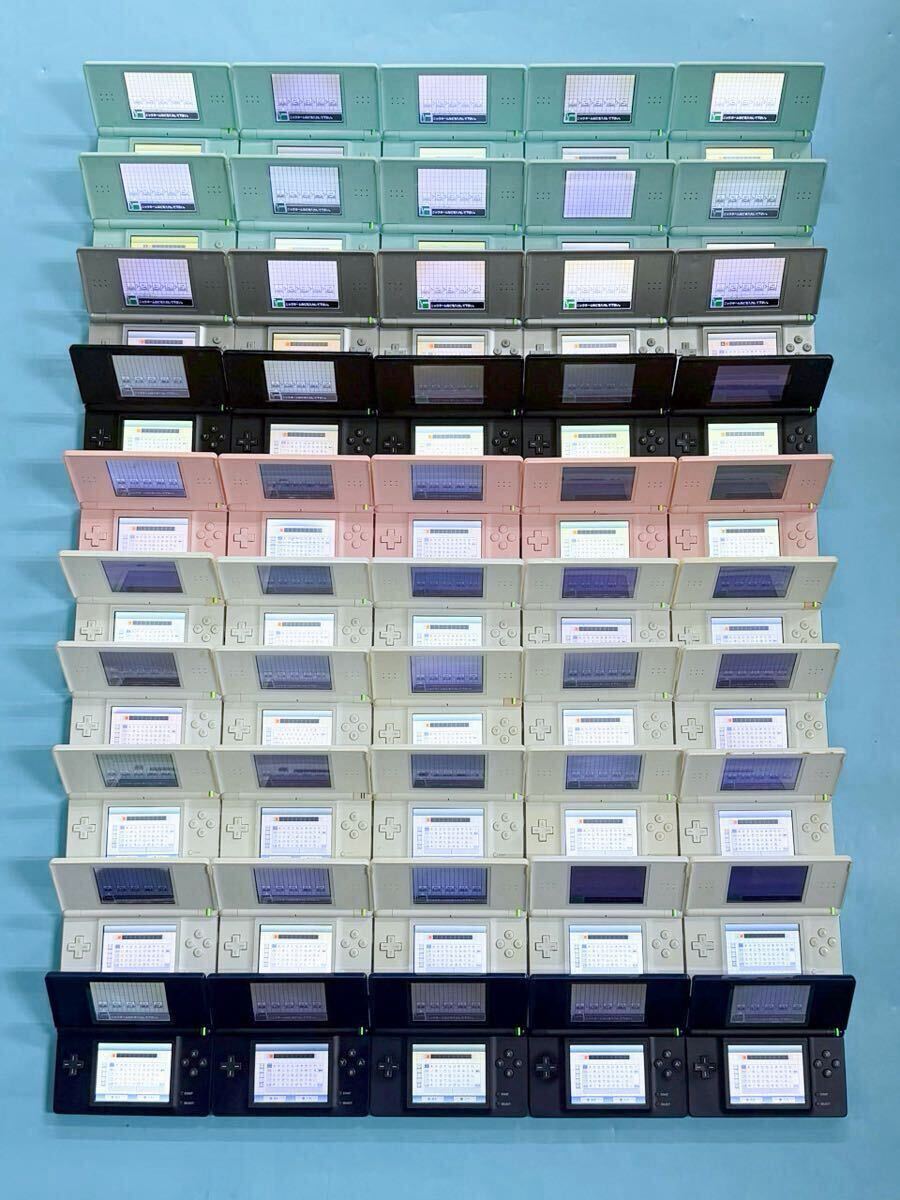 【Nintendo / ニンテンドー】50台セット　初期化済み　ニンテンドーDS Lite　本体　USG-001　任天堂　DSの後継機　大量　まとめ売り_画像1