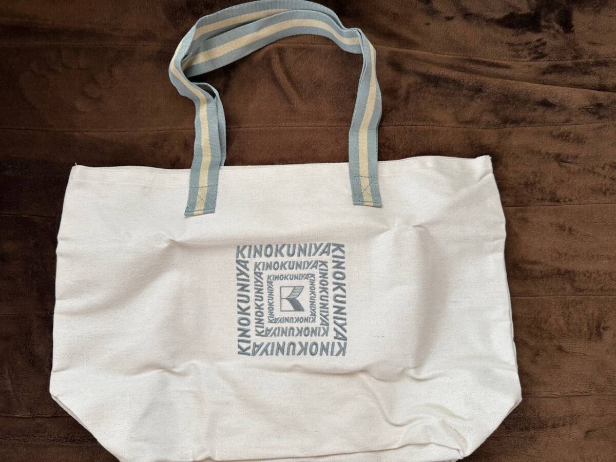 未使用★KINOKUNIYA/紀ノ国屋★刺しゅうロゴがおしゃれ 大容量おでかけ ショッピング トートバッグ エコバッグ_画像4