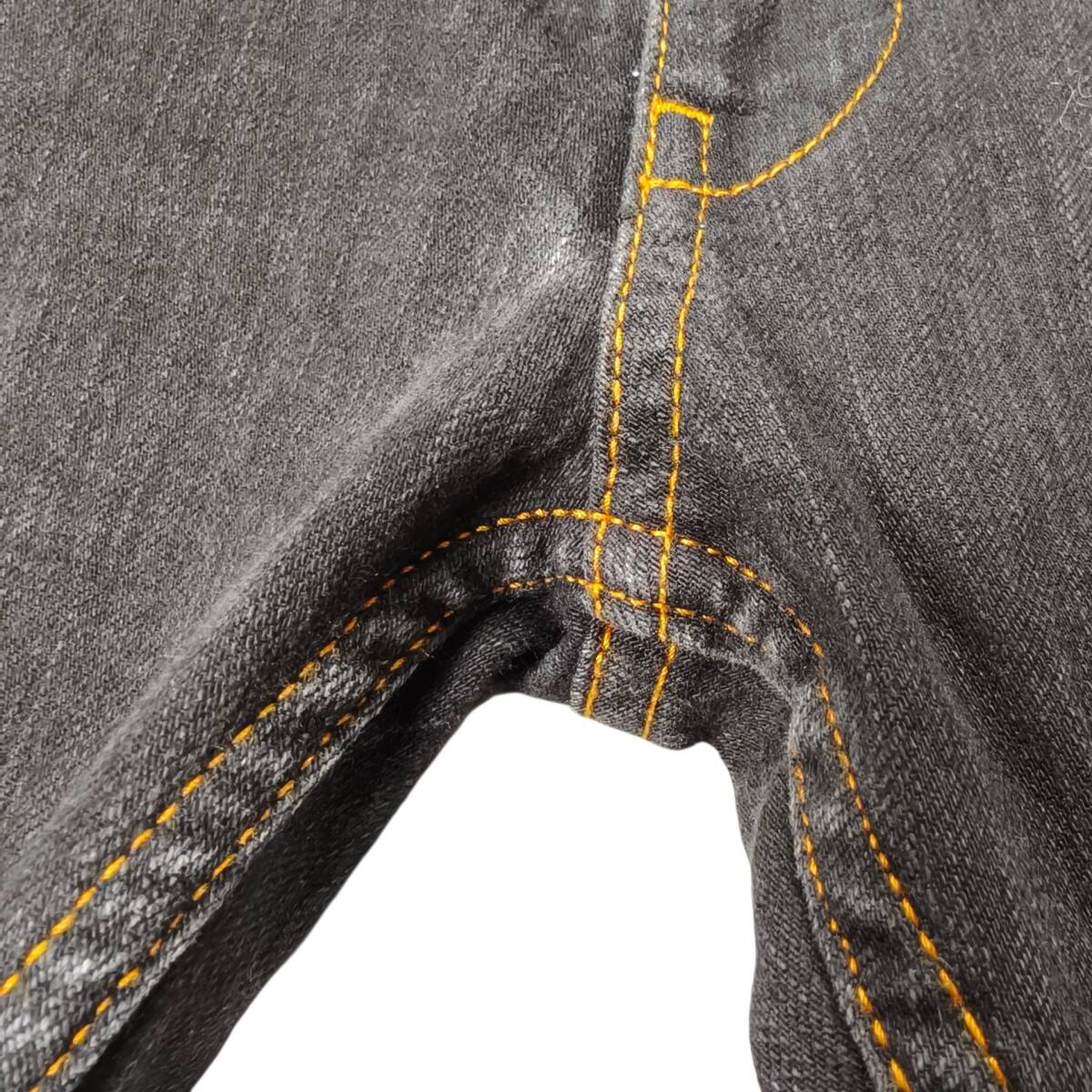 Vivienne Westwood MANo-b вышивка черный Denim брюки размер 48 Япония размер L соответствует сделано в Японии джинсы Vivienne Westwood 