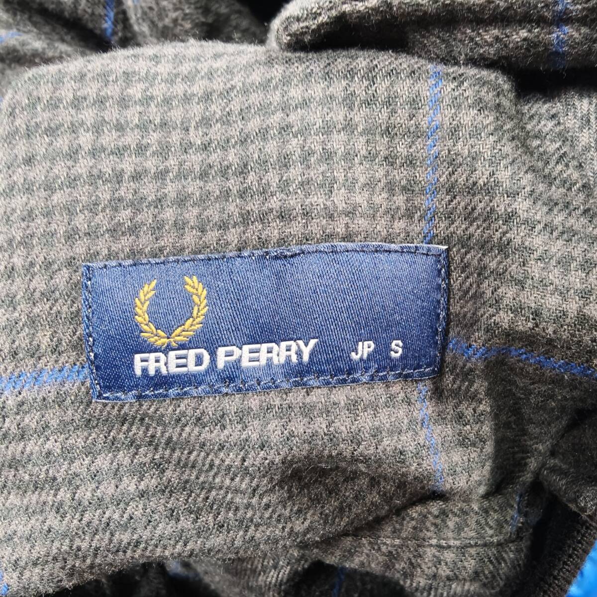 FRED PERRY PERTEX двусторонний с хлопком жакет куртка от дождя способ S размер F2395 мужской Fred Perry 
