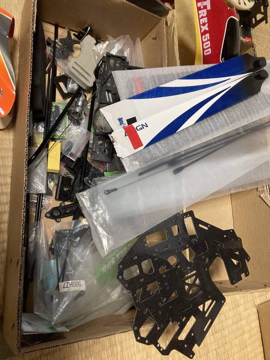 中古　アラインT-REX500 おまけパーツ付き_画像2