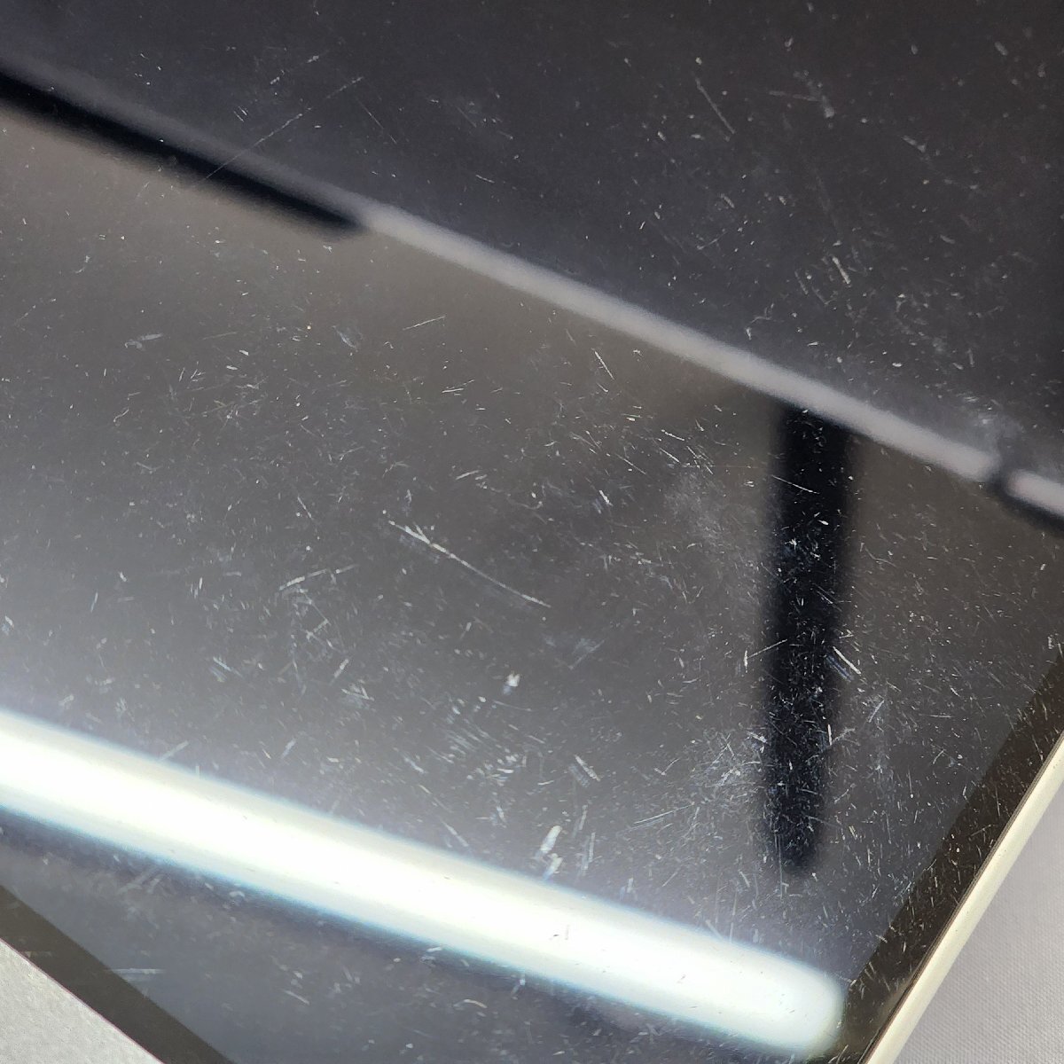 1717 MediaPad T2 7.0 Pro 16GB ホワイト Cランク ジャンク品_画像3