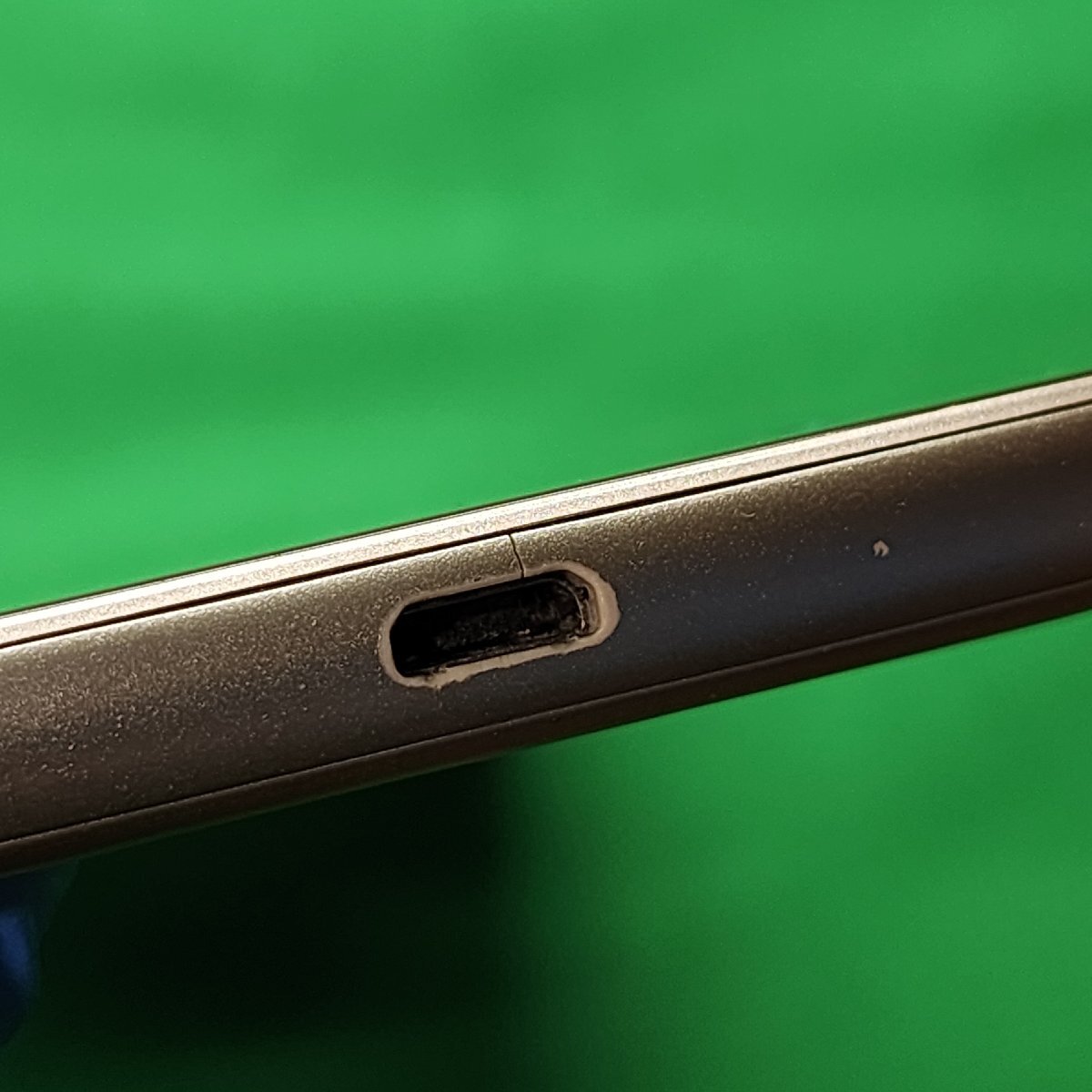 1807 moto e5 16GB ファインゴールド Aランク ジャンク品_画像3