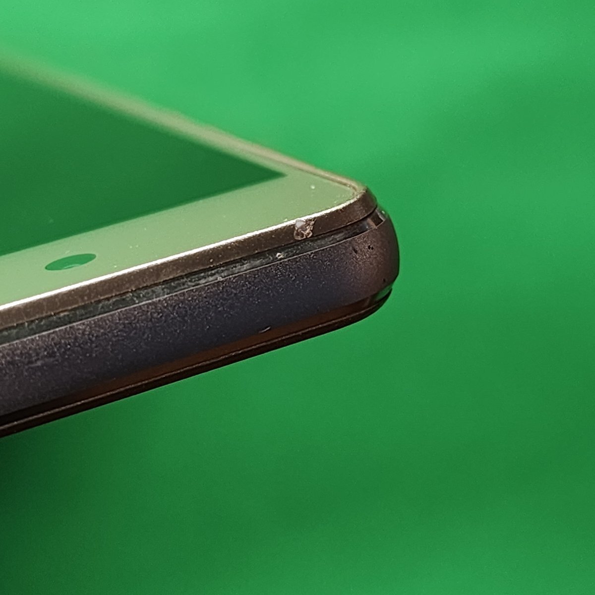 1808 HUAWEI P9 lite 16GB ゴールド Bランク ジャンク品_画像4