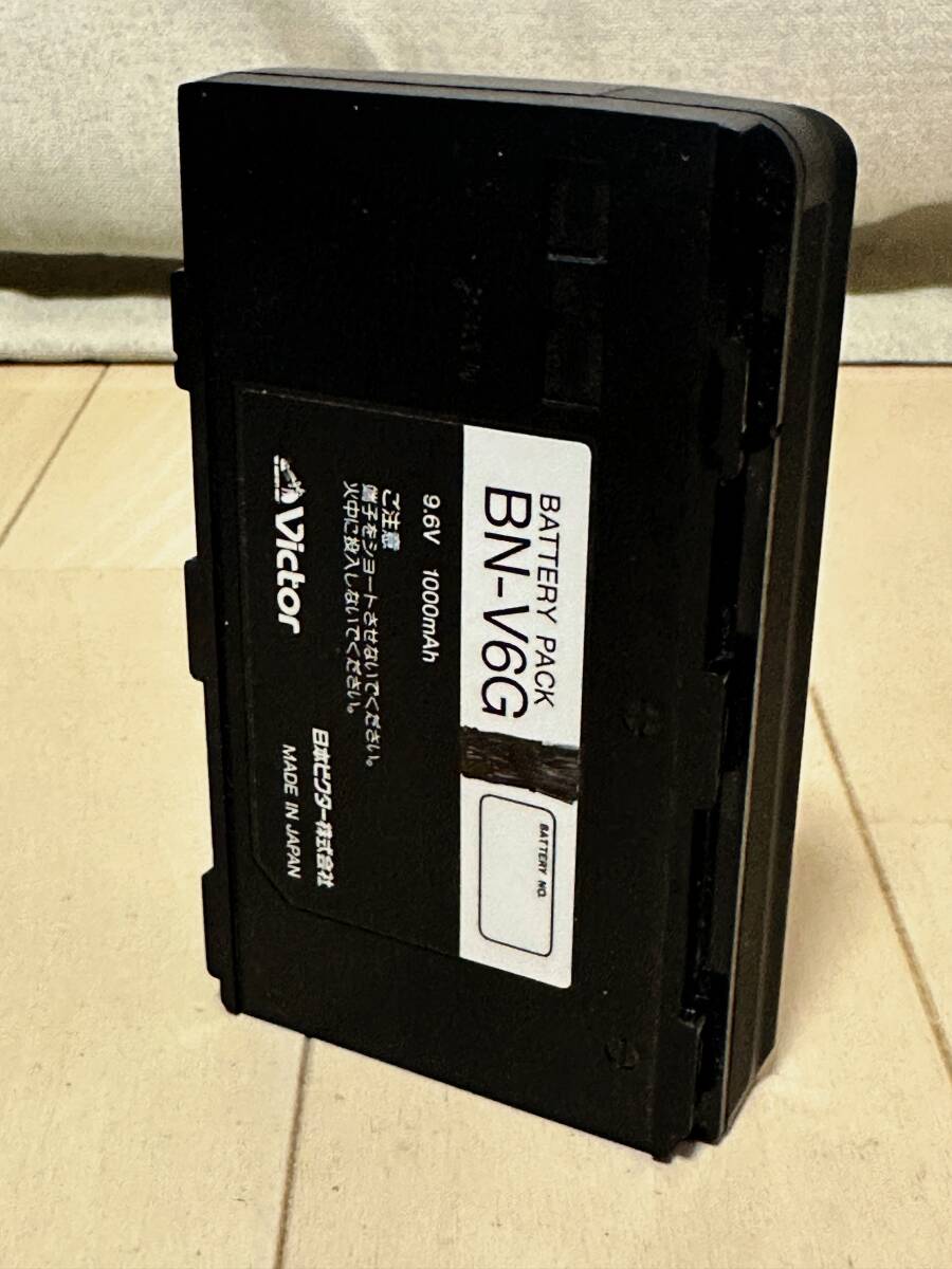 【貴重な純正バッテリー付き】ビクタービデオカメラ「GR-C1」（作動品）【バック・トゥ・ザ・フューチャー】_画像5