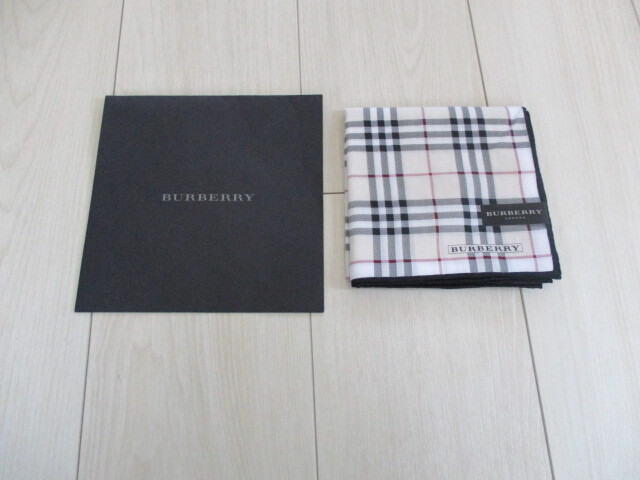 ◆未使用　バーバリー　大判ハンカチ　ミニスカーフ◆チェック◆_画像1