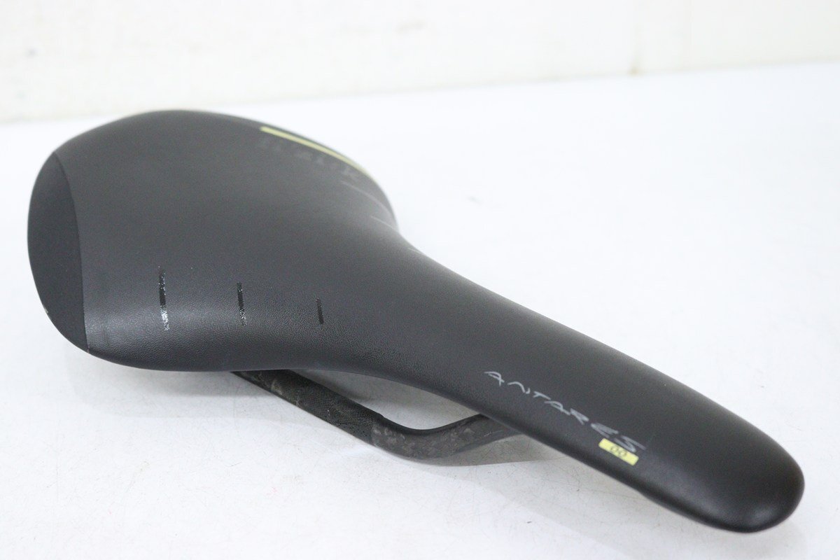 ★fi'zi:k フィジーク ANTARES 00 サドル MOBIUS カーボンレール 美品_画像1