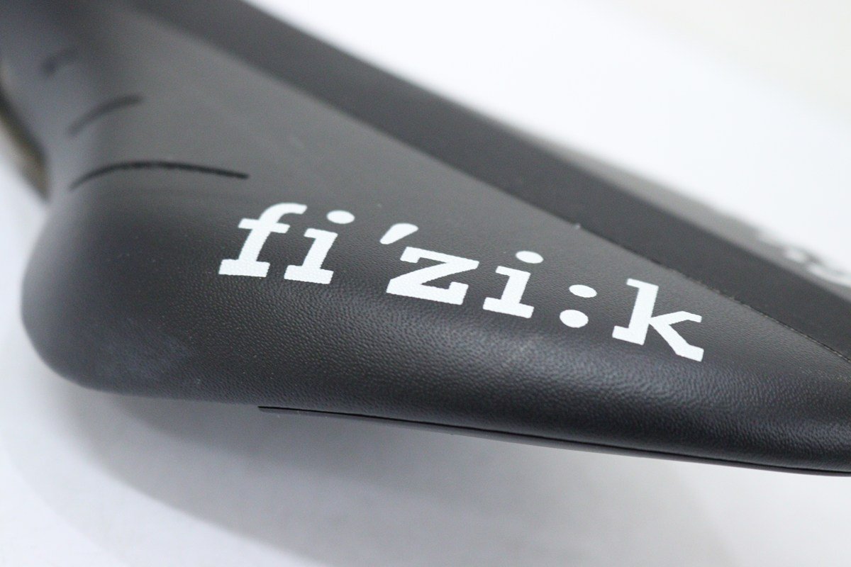 ★fi'zi:k フィジーク ARIONE R3 サドル k:iumレール 極上品_画像4