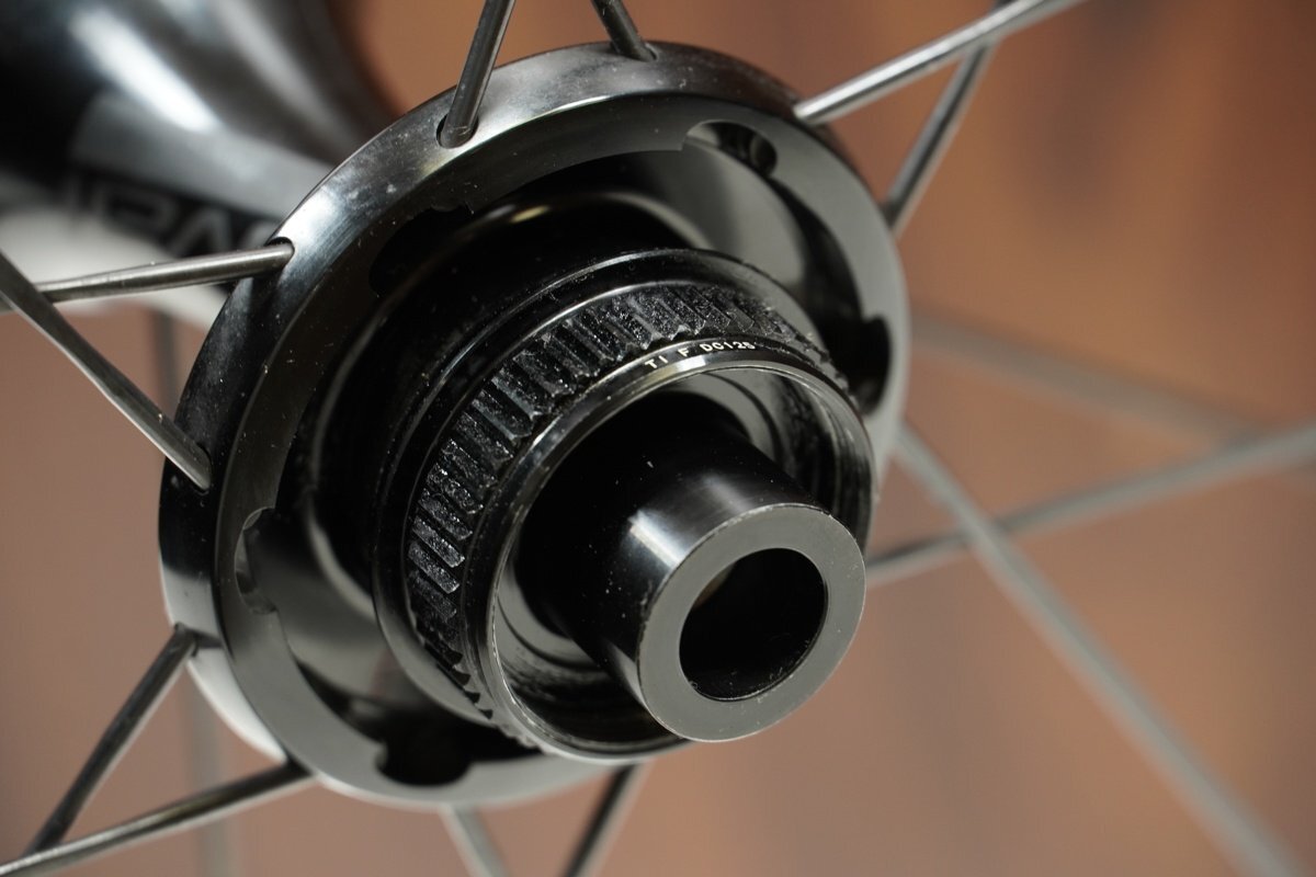 ○ROVAL ロヴァール RAPIDE CLX 1 DISC クリンチャー カーボンホイール フロントのみ_画像5