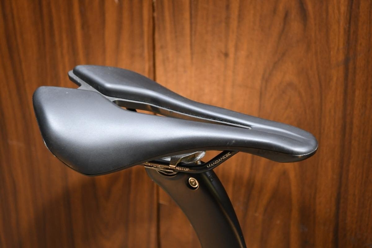 ビッグプーリー!!■PINARELLO ピナレロ DOGMA F DISK フルカーボン SHIMANO DURA-ACE R9270 Di2 2X12S サイズ46.5 2022年モデル 超美品_画像10