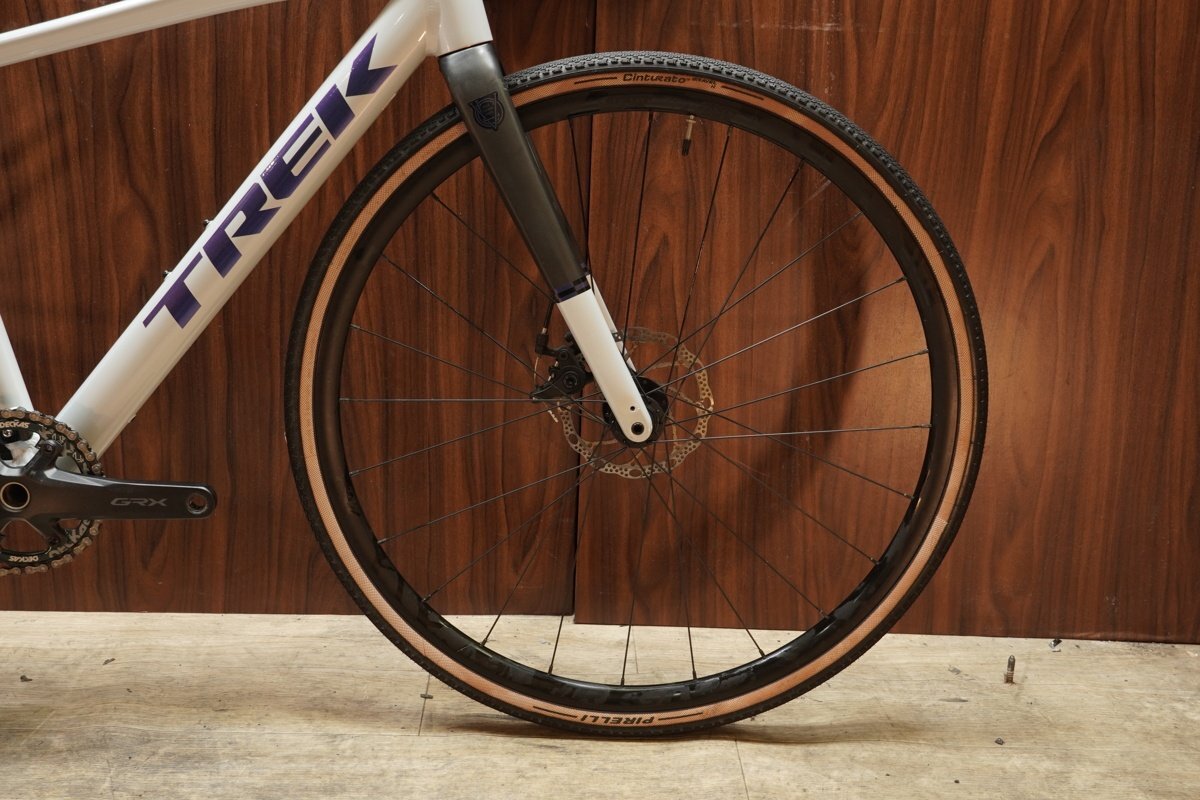 ■TREK Domane AL 2 Gen4 トレック SHIMANO MIX 1X8S BONTTAGER PARADIGM SL サイズ49 2024年モデル 美品_画像3