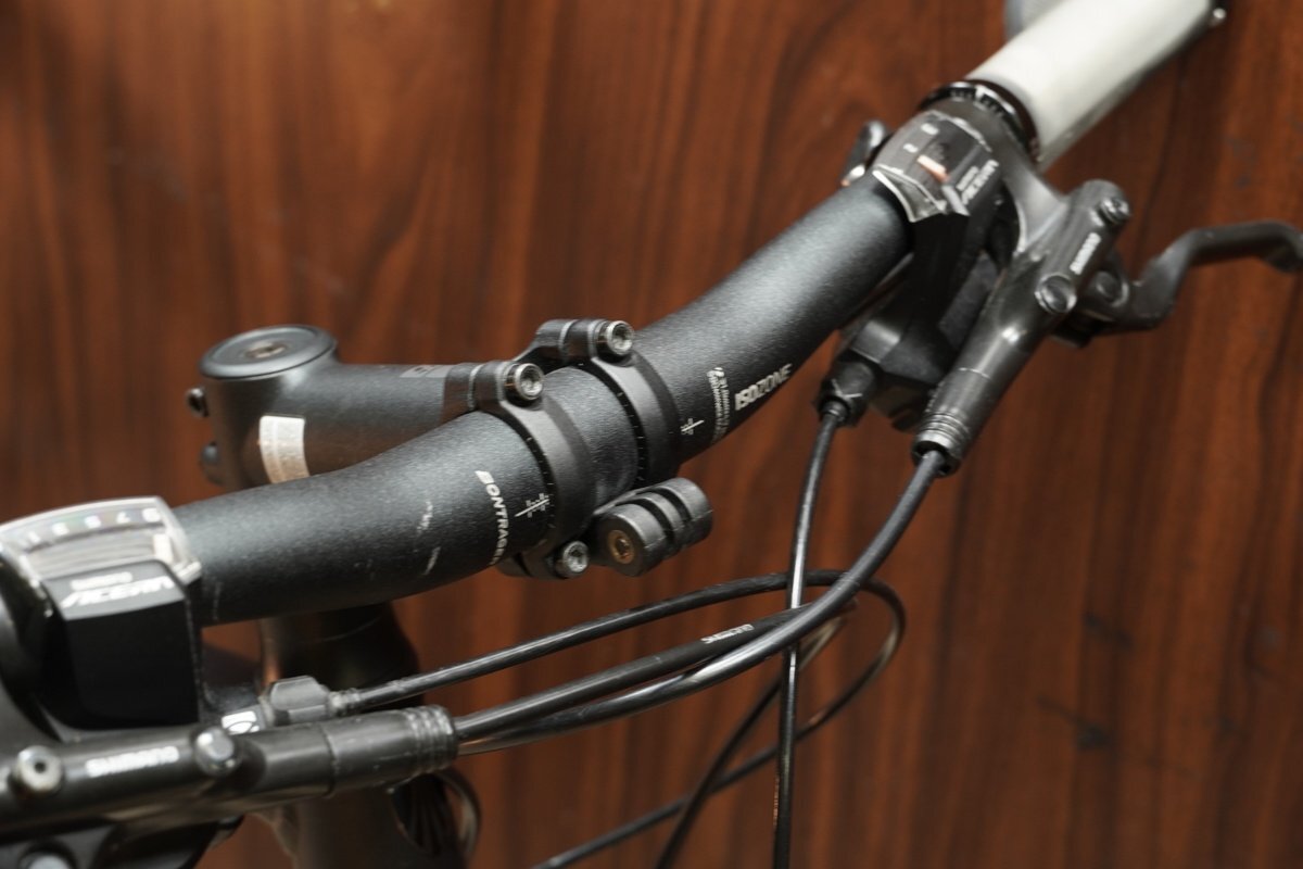 ■TREK FX3 DISC トレック クロスバイク SHIMANO 2X9S BONTRAGER TLR サイズM 2020年モデル 美品_画像7