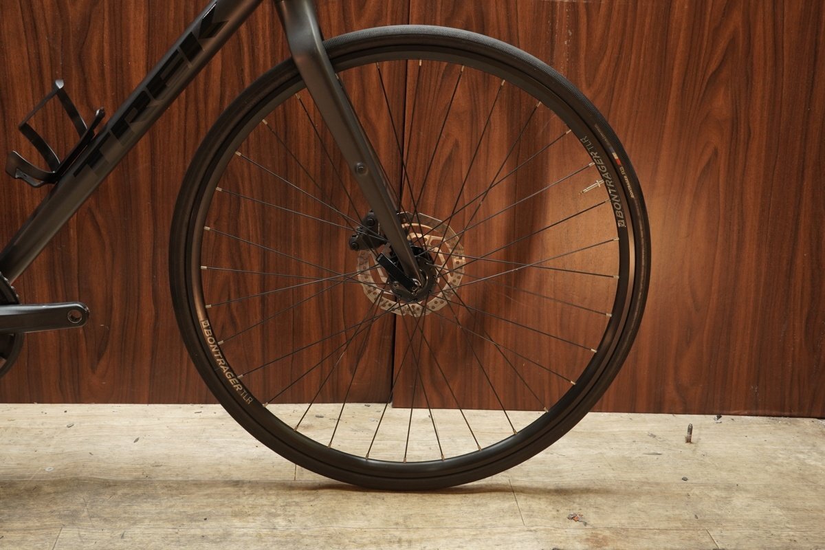 ■TREK FX3 DISC トレック クロスバイク SHIMANO 2X9S BONTRAGER TLR サイズM 2020年モデル 美品_画像3