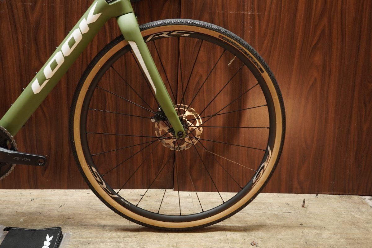 ■LOOK 765 GRAVEL DISC ルック SHIMANO GRX 2X11S SHIMANO RS 370 サイズS 2022年モデル 超美品_画像4