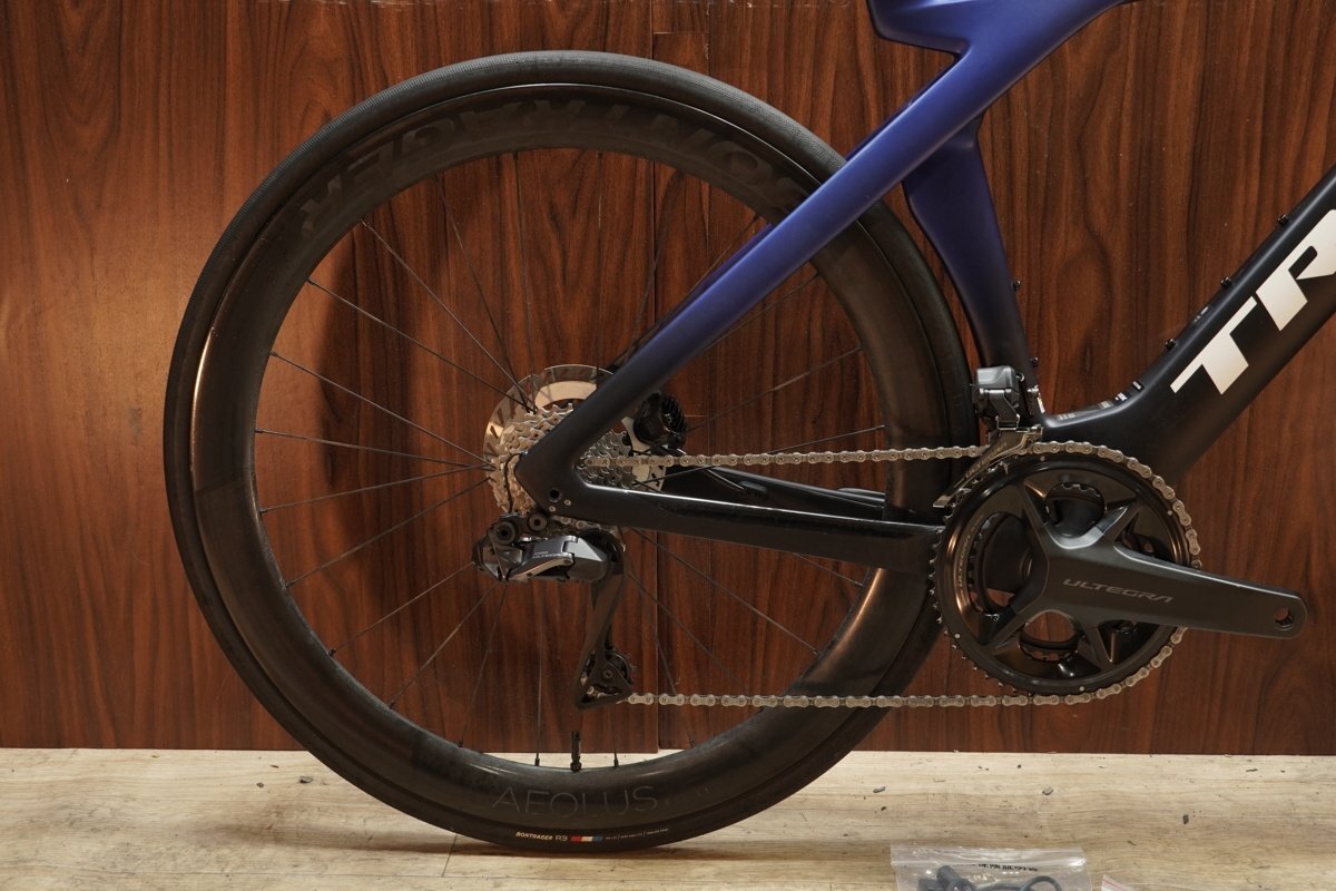 ■TREK MADONE SLR7 GEN7 トレック SHIMANO ULTEGRA R8170 DI2 2X12S BONTRAGER Aeolus RSL 51 サイズ52 2024年モデル 美品_画像5