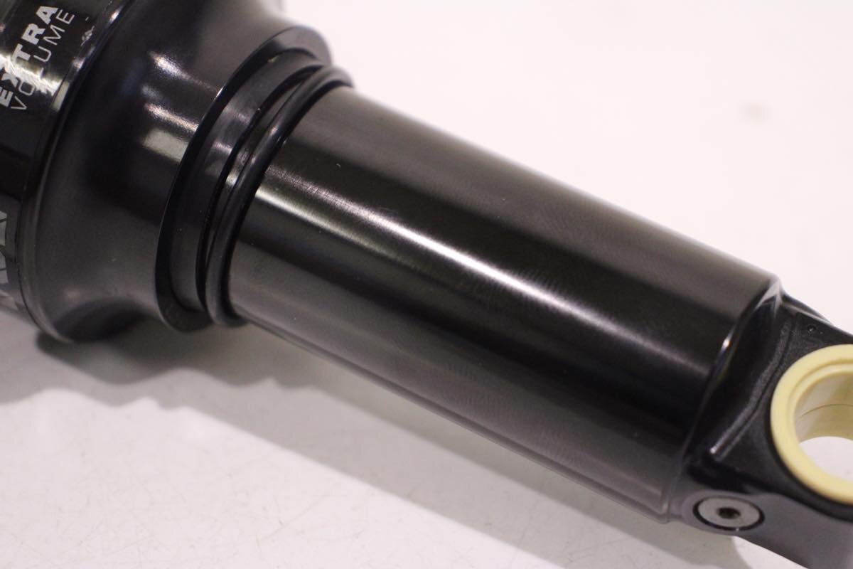 ★FOX フォックス PERFORMANCE FLOAT X リアサスペンション トラニオンマウント 美品 ※注意事項あり_画像6