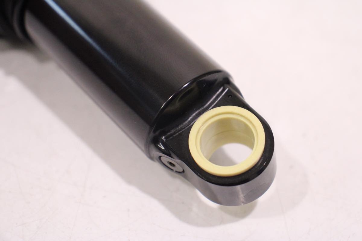 ★FOX フォックス PERFORMANCE FLOAT X リアサスペンション トラニオンマウント 美品 ※注意事項あり_画像9