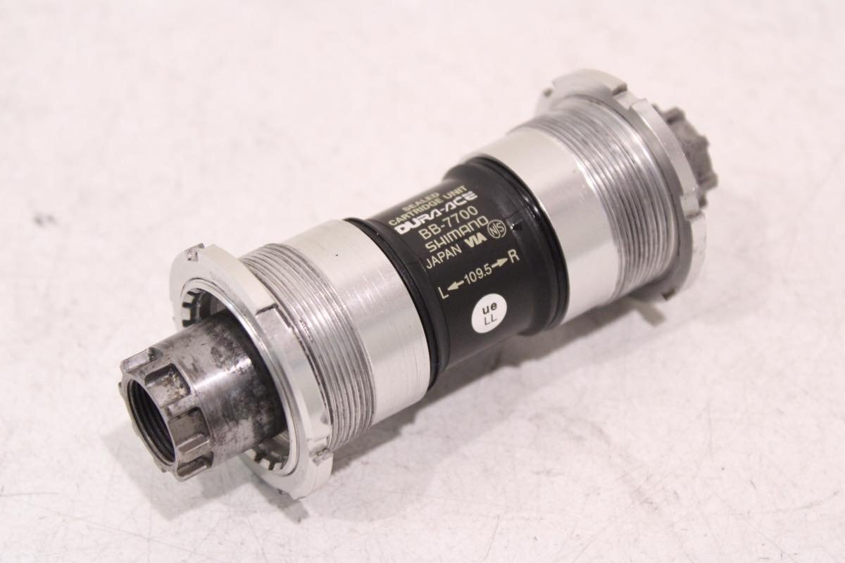 ●SHIMANO シマノ BB-7700 NJS DURA-ACE ボトムブラケット オクタリンク ※注意事項あり_画像1