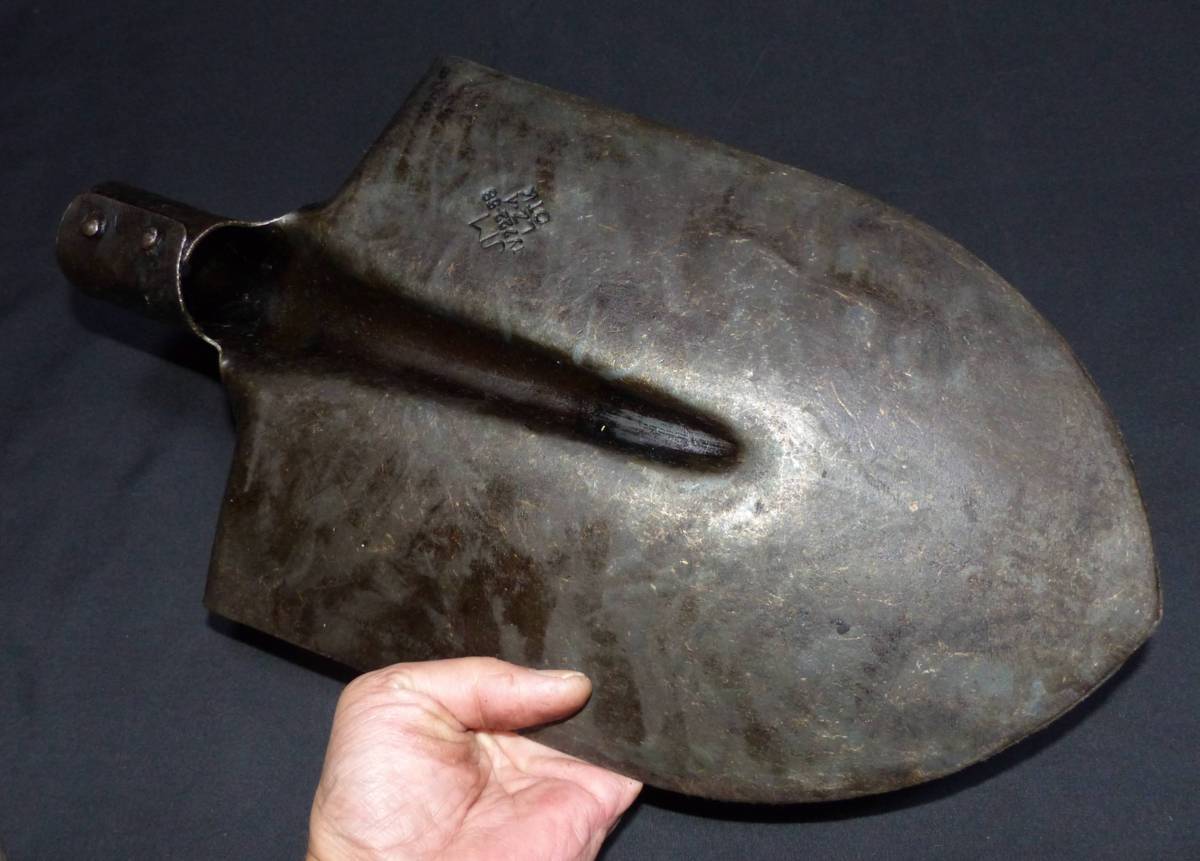 楽しい宿題付き ビンテージ ロシア軍用 大型シャベル ショベル ヘッド 未使用 錆汚れあり グリップ自作してください。can_画像7