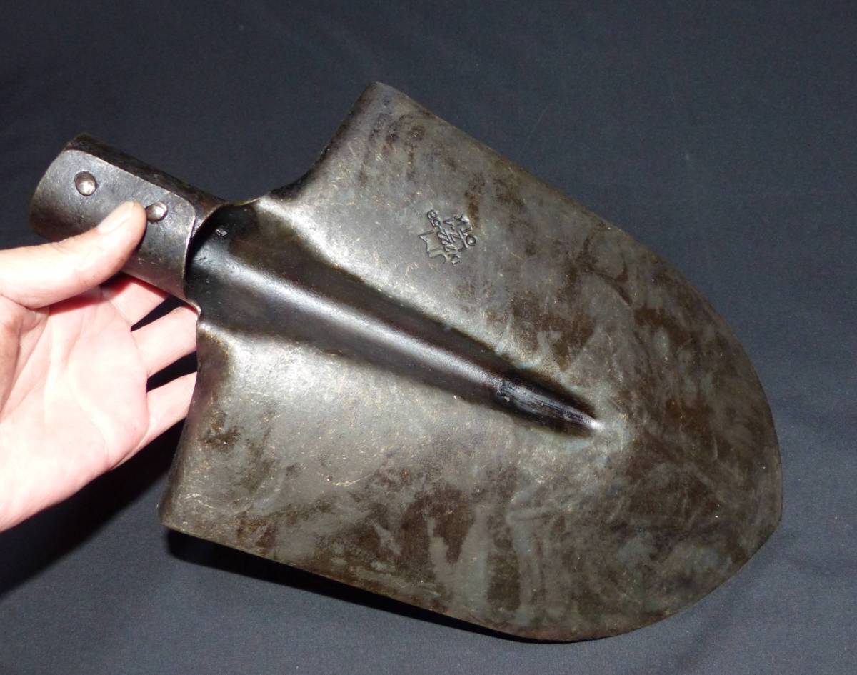楽しい宿題付き ビンテージ ロシア軍用 大型シャベル ショベル ヘッド 未使用 錆汚れあり グリップ自作してください。can_画像8