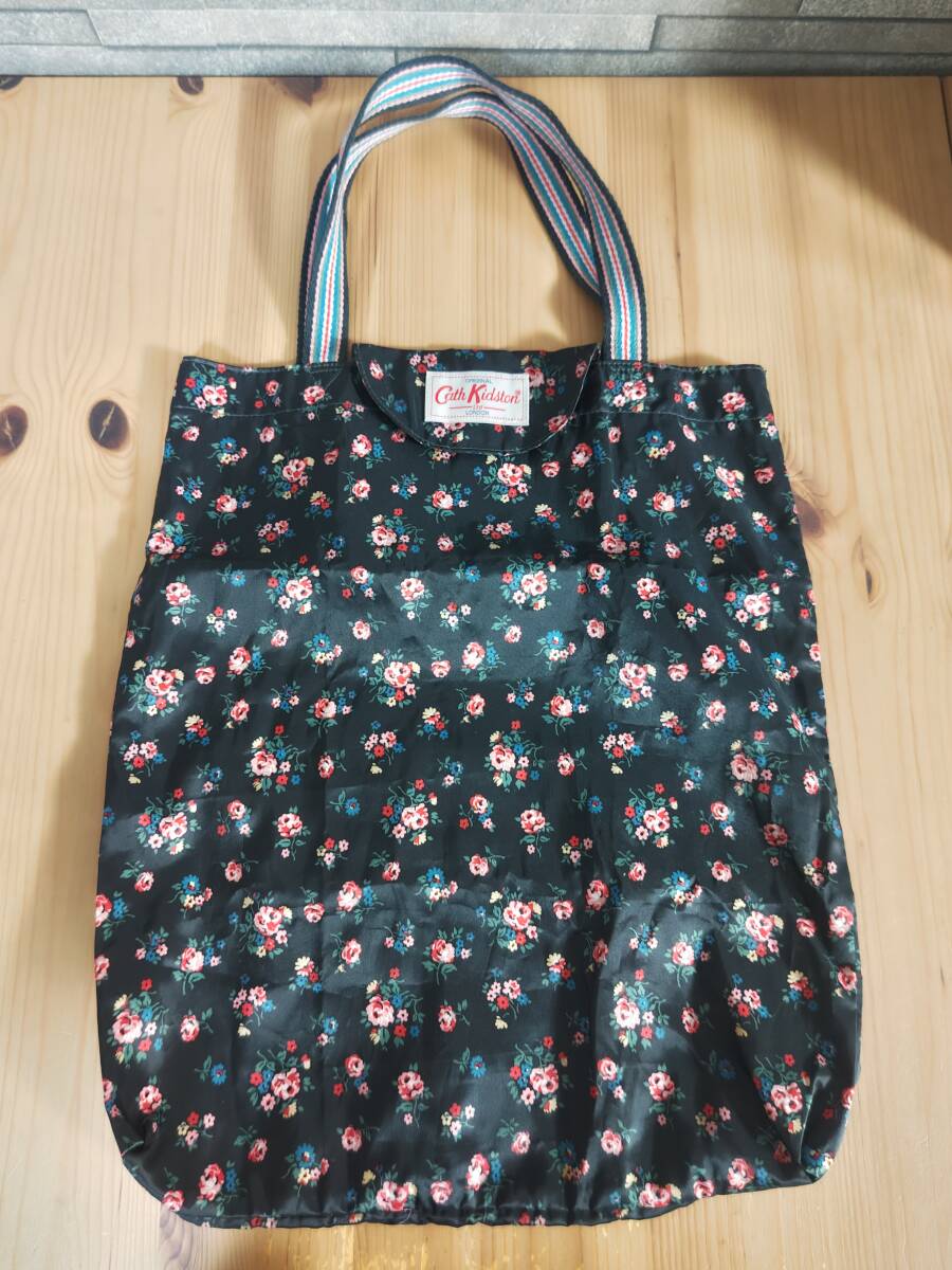 送料無料　未使用　キャスキッドソン　マチありトートバッグ　ナイロン製　ちょっとそこまで、の荷物入れにも_画像1