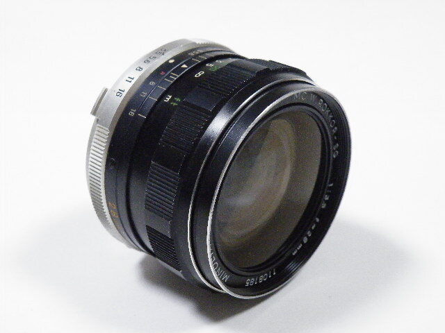 ◎ MINOLTA MC W.ROKKOR-SG 28mm F3.5 ミノルタ 単焦点 広角レンズ_画像1