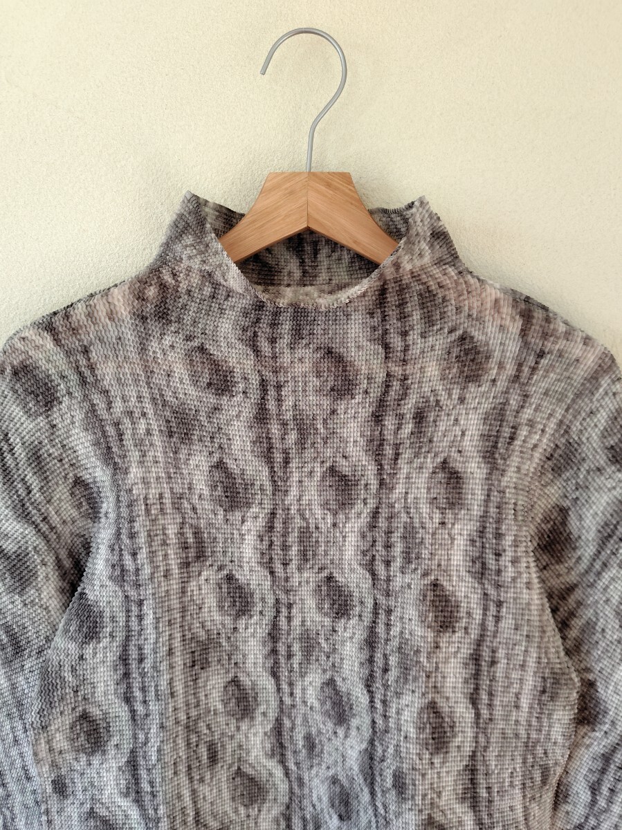 me ISSEY MIYAKE　ミー　イッセイミヤケ　プリーツ　ケーブル編み_画像4