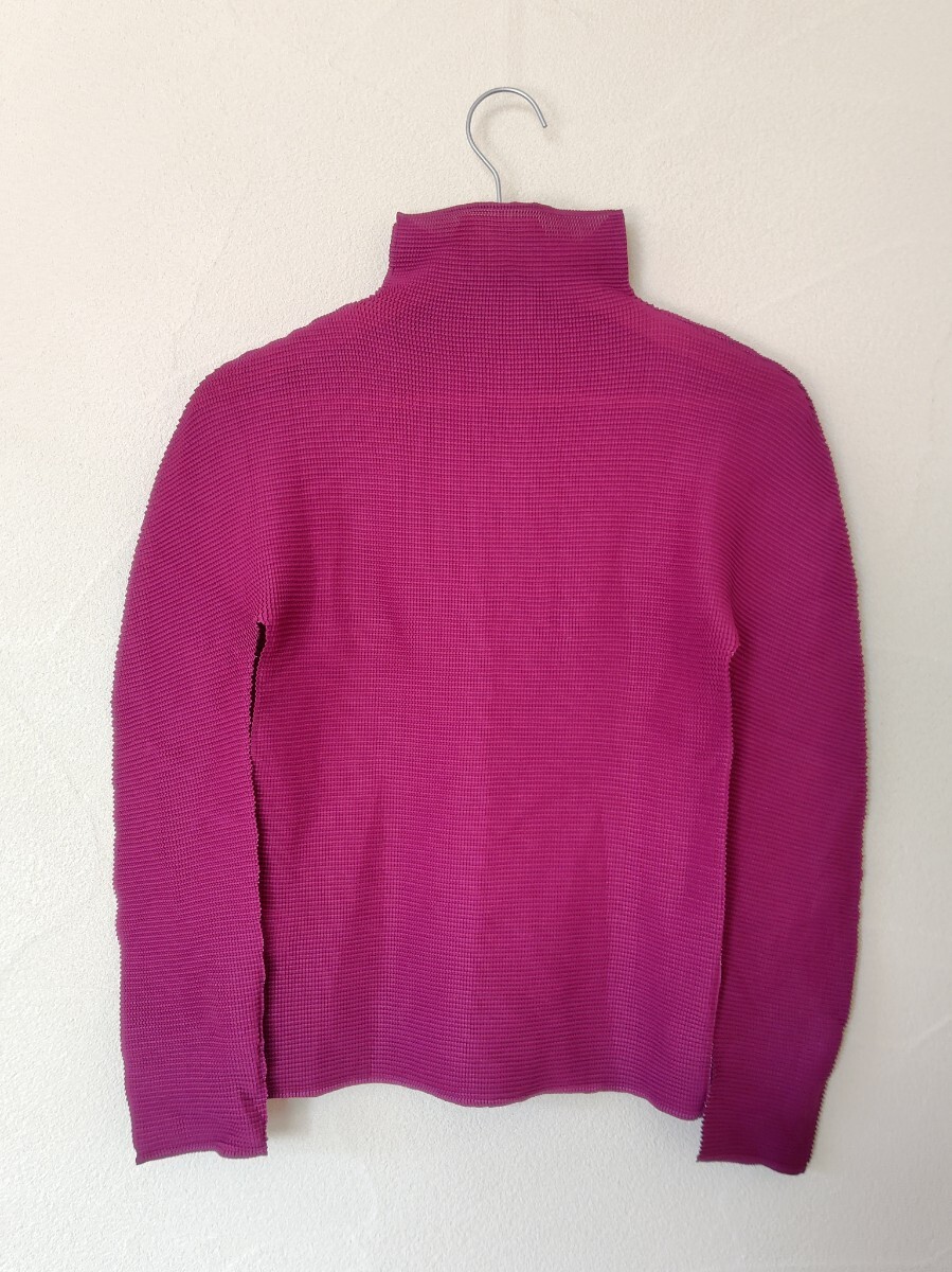 me ISSEY MIYAKE　ミー　イッセイミヤケ　プリーツ　長袖_画像2