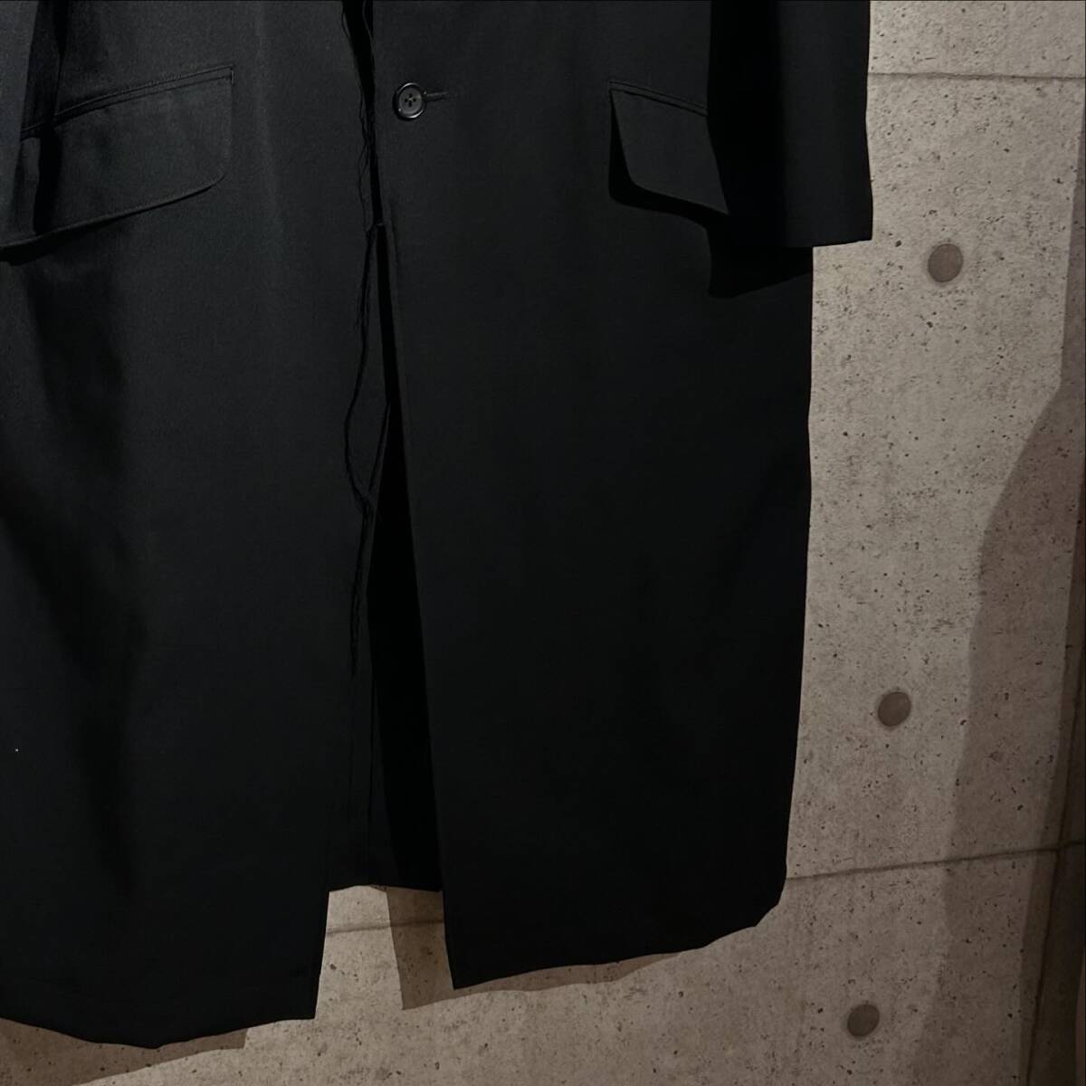 ONtheCORNER ITEM No.2110/YohjiYamamoto POURHOMME ヨウジヤマモトプールオム 立ち切りデザインロングジャケット 23ss size:2_画像6