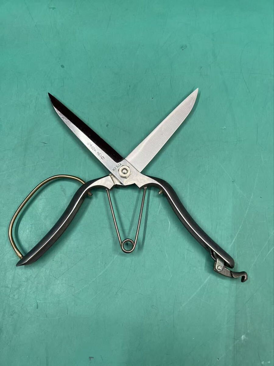  состояние хороший растение ... .. один произведение высококлассный с одной стороны . включено .270mm лист . двоякое применение ручной работы ножницы для обрезки режущий инструмент зажим (60s)