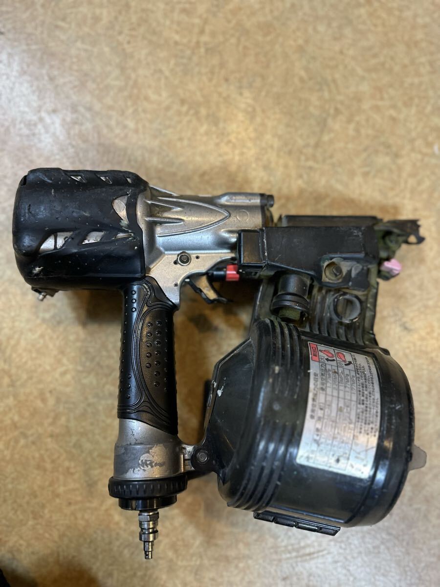 HITACHI 高圧ロール釘打機　NV90HMC エアー漏れ ジャンク_画像4