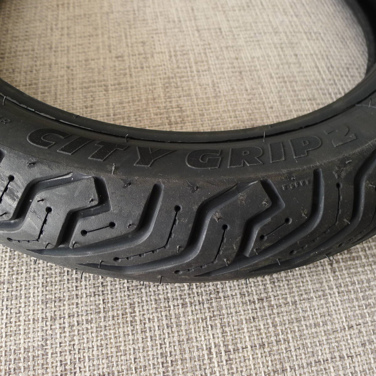 シュラン(Michelin) バイクタイヤ ★CITY GRIP2 90/90-14 M/C 52S ★PCX125★未使用★送料無料_画像4