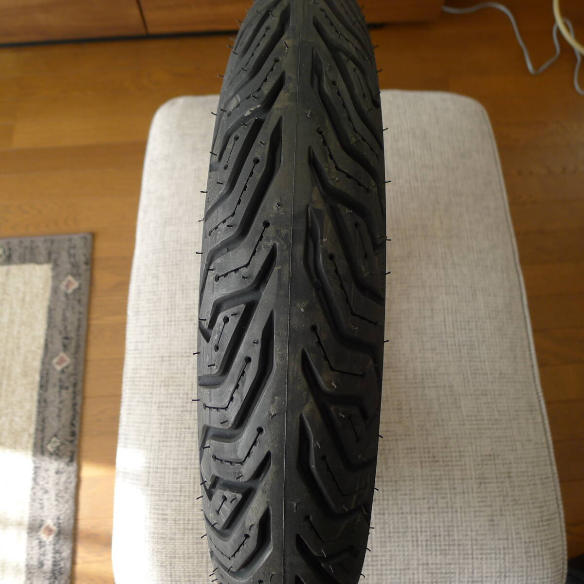 シュラン(Michelin) バイクタイヤ ★CITY GRIP2 90/90-14 M/C 52S ★PCX125★未使用★送料無料_画像5