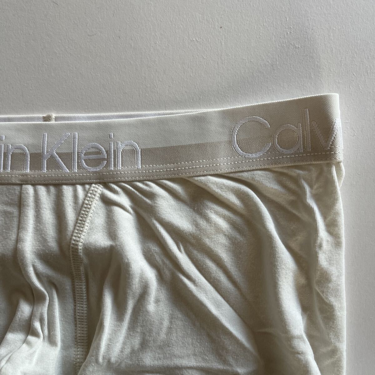 Calvin klein カルバンクライン メンズボクサー M(S) クリーム ボクサーパンツ メンズインナー メンズパンツ 男性インナー 男性下着_画像2