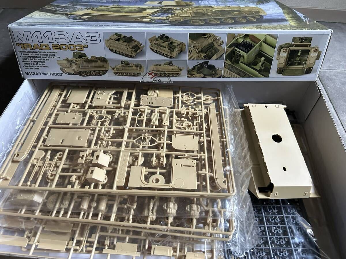 アカデミー 1/35 M113A3 IRAQ 2003 M113装甲兵員輸送車 内袋未開封 〒920円 定形外郵便(追跡補償なし)他_画像7