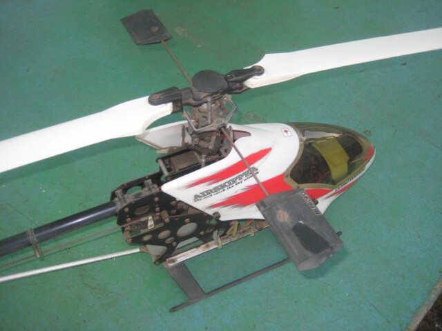 30クラスエンジンヘリ　AIRKIPPER　部品取り用　ジャンク_画像2